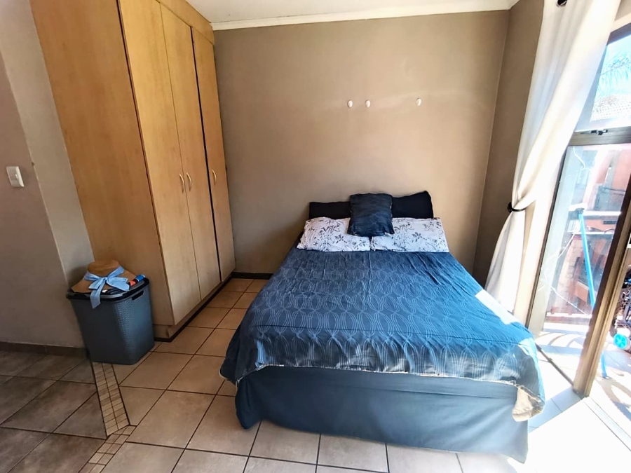 1 Bedroom Property for Sale in Vredenhof Sh Free State